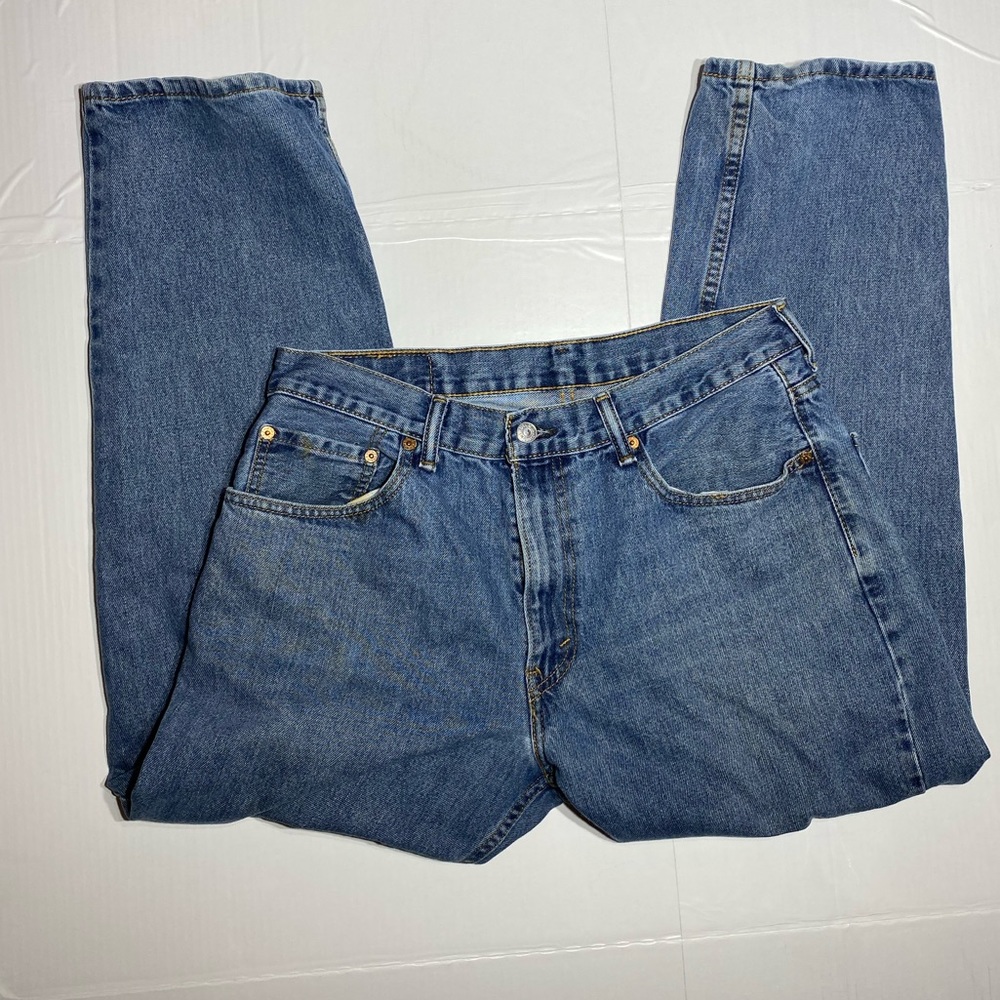 Levis size 34,29 blue jean straight leg